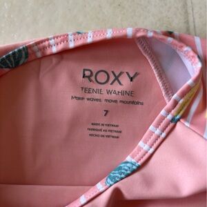 Roxy Kids Rashguard - Pink and Blue